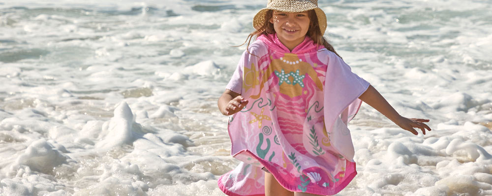 Top 7 tips for a fun beach day with kids