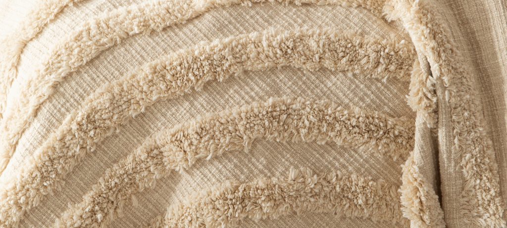 Pillow Talk tufted texture arc throw